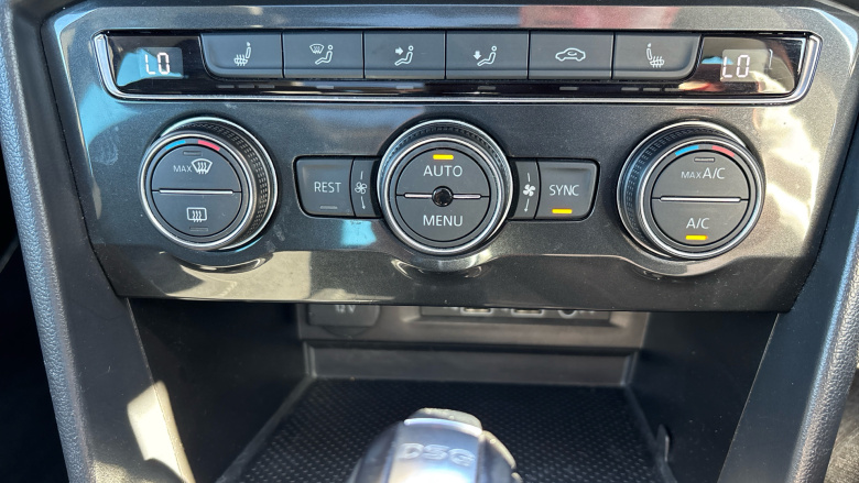 Volkswagen Tiguan 2.0 TDi 150 SEL 5dr DSG Diesel Estate